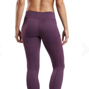 Patagonia Pack out leggings in plum purple